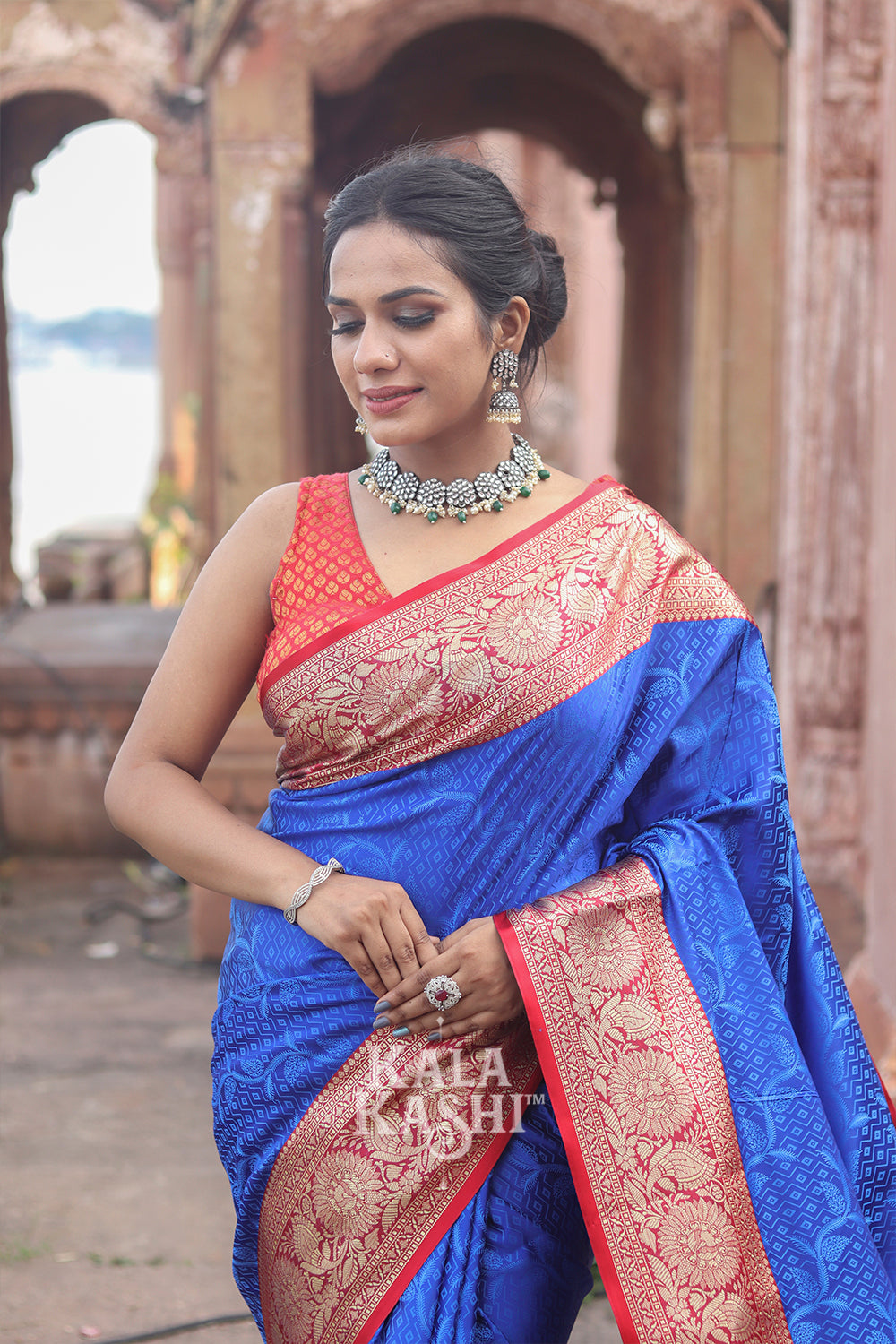 Dark Blue Hand Woven Banarasi Silk Saree
