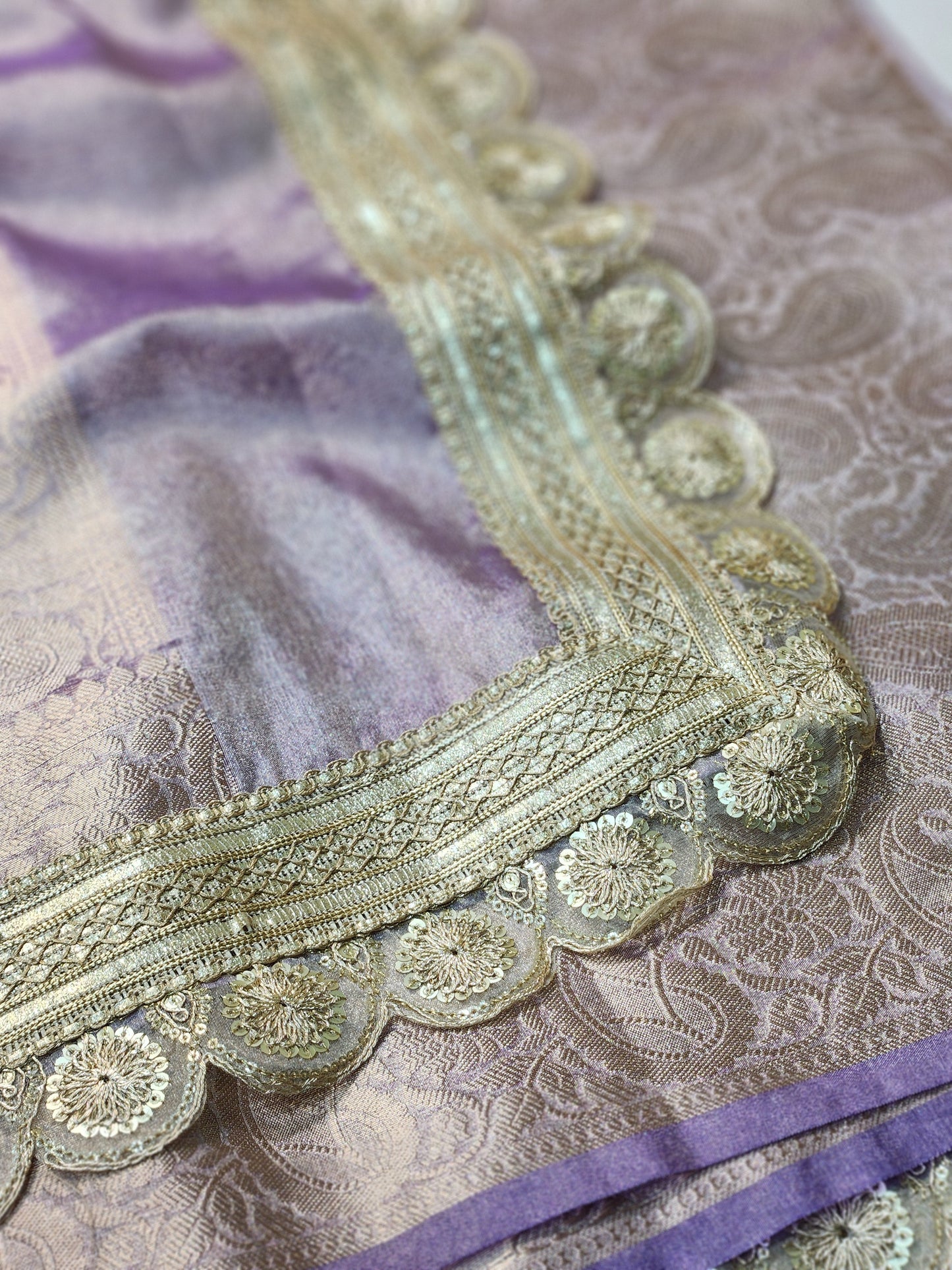 Saheli 2.0 Collection lavender Glass Tissue silk saree