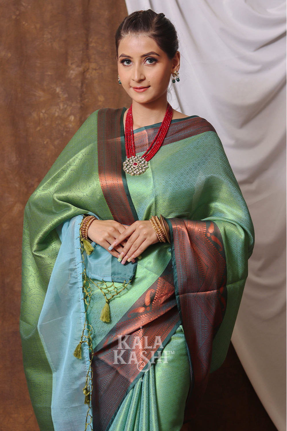 Forest Green Hand Woven Zari Tanchuyi Saree