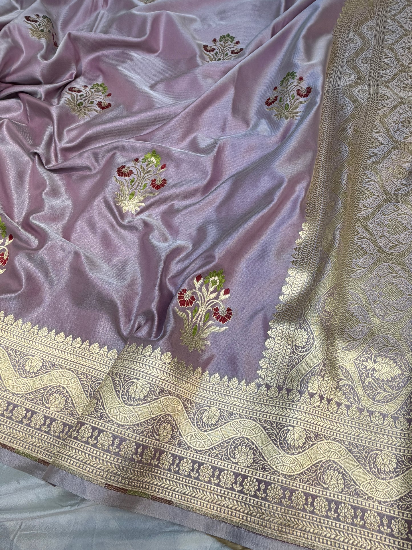 Light Maufe Banarasi Mashru Silk Banarasi Saree With Meena bootas