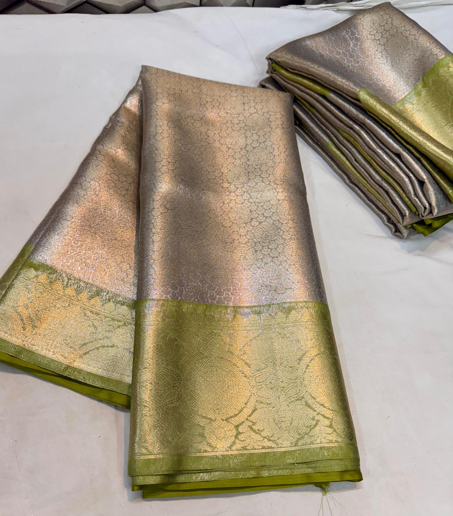 DUAL SHADED CONTRAST TISSUE SILK KANJIVARAM BROCADE SAREE