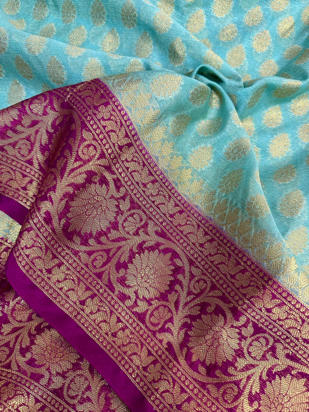 Khaddi Booti Georgette Silk Saree