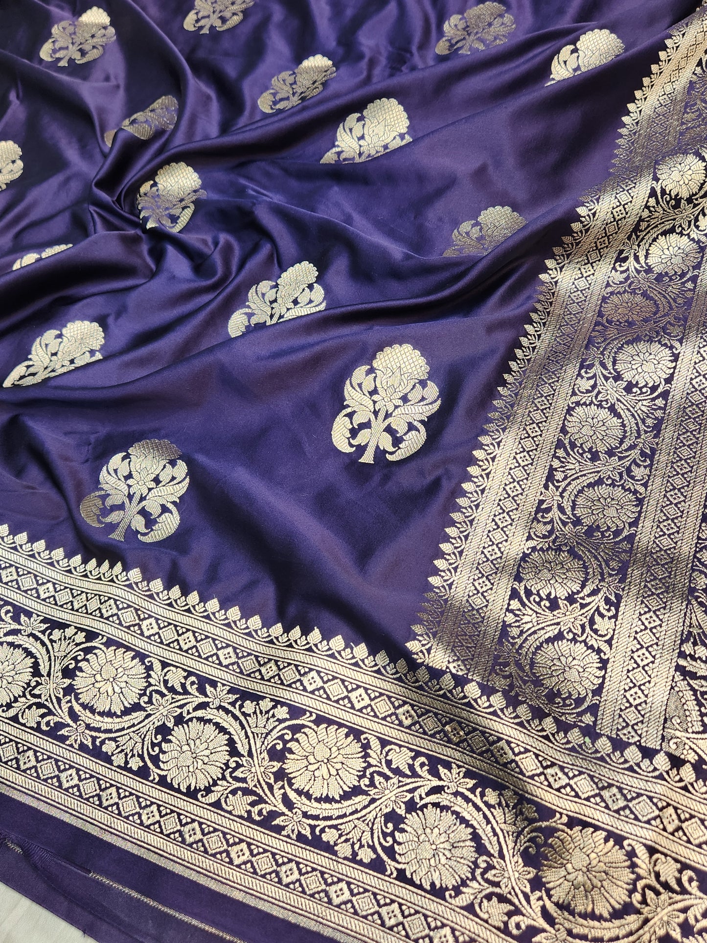 Mesmerizing Purple Mashru Silk Saree