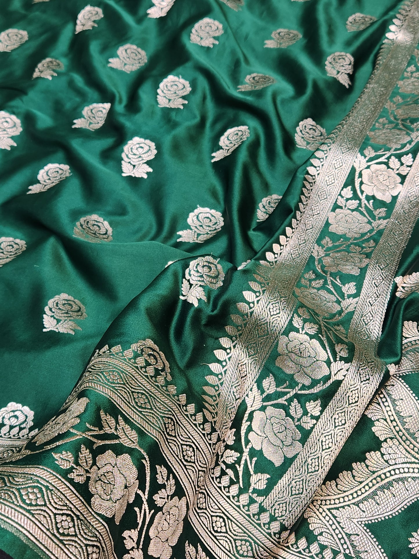 Mesmerizing Bottle green Mashru Silk Saree