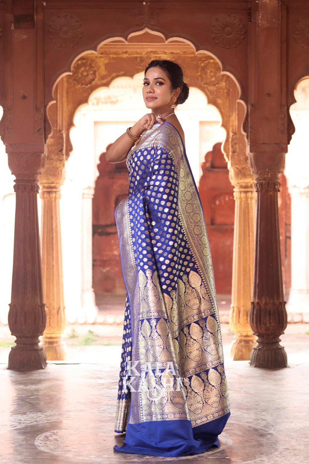 Dark Blue Hand Woven Katan Silk Saree