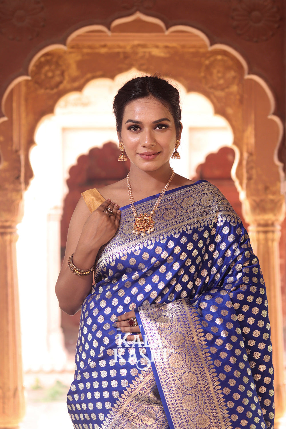 Dark Blue Hand Woven Katan Silk Saree