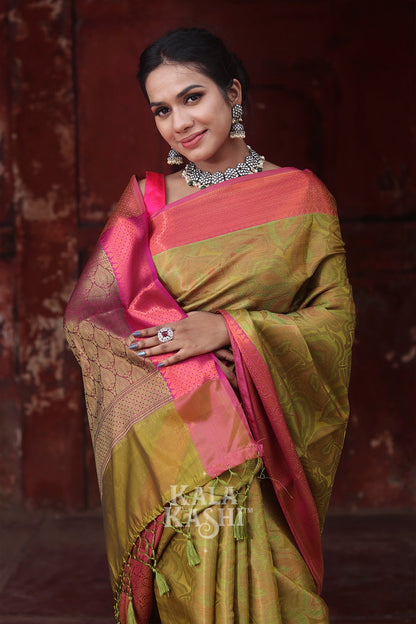 Heena Green Hand Woven Kanjivaram Silk Saree