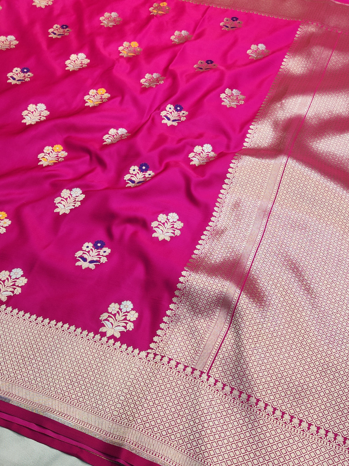 Rani Mashru Silk Banarasi Saree With Alfi Boota Pattern – Kala Kashi