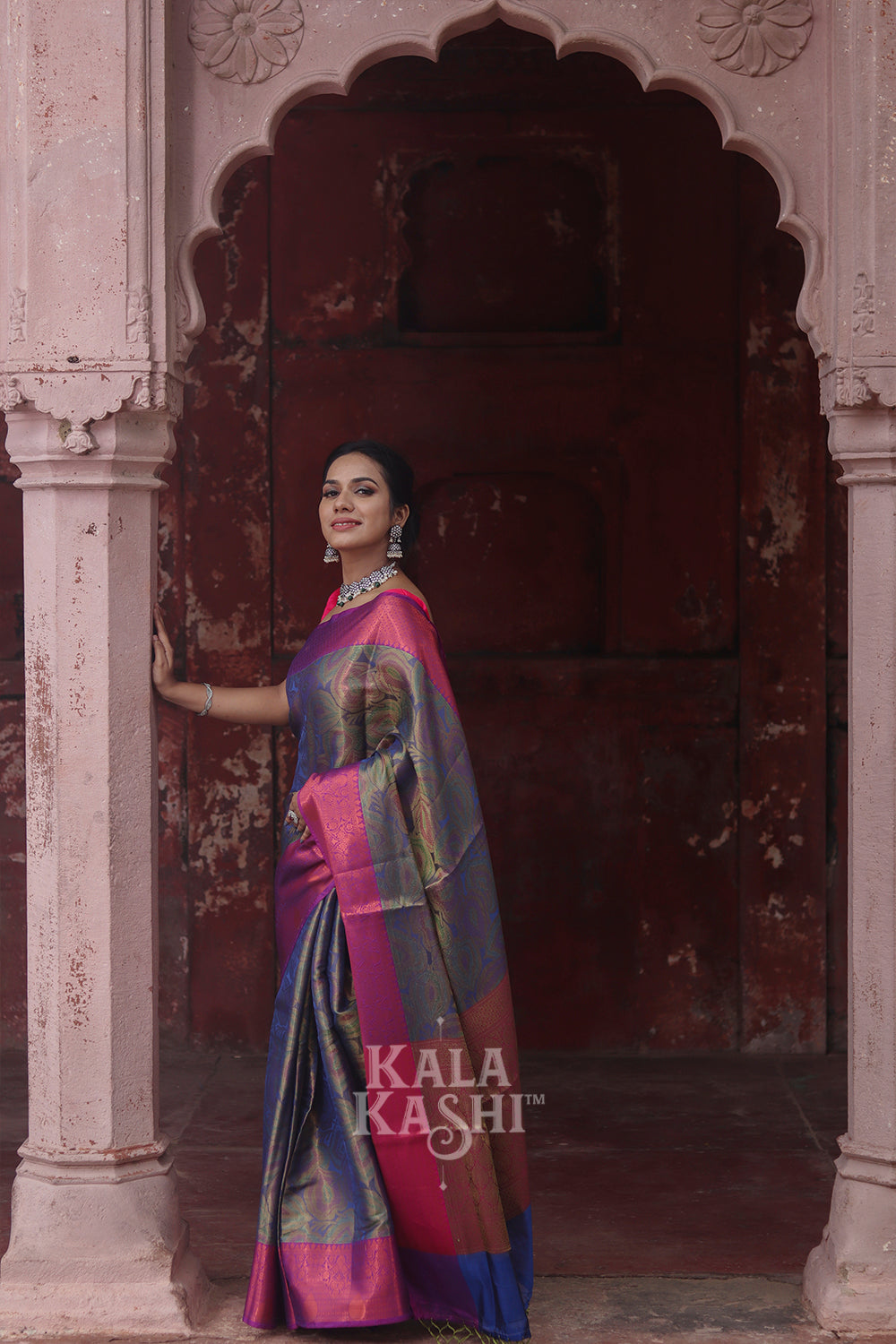 Saddle Brown Hand Woven Kanjivaram Silk Saree