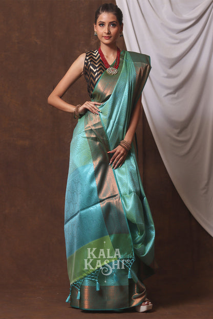 Shiney Green Hand Woven Kanjivaram Silk Saree
