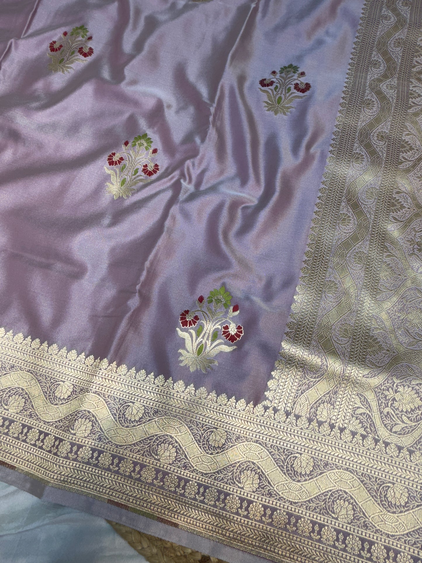 Light Maufe Banarasi Mashru Silk Banarasi Saree With Meena bootas