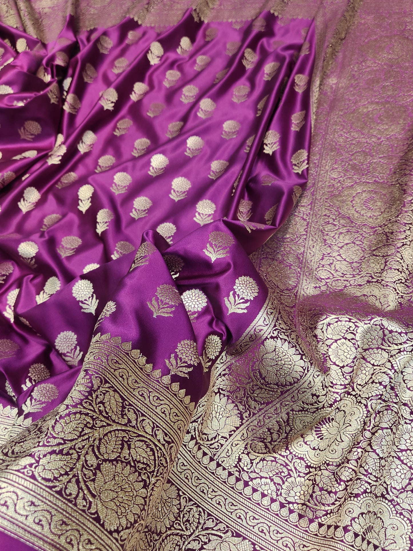 Mesmerizing purple Mashru Silk Saree