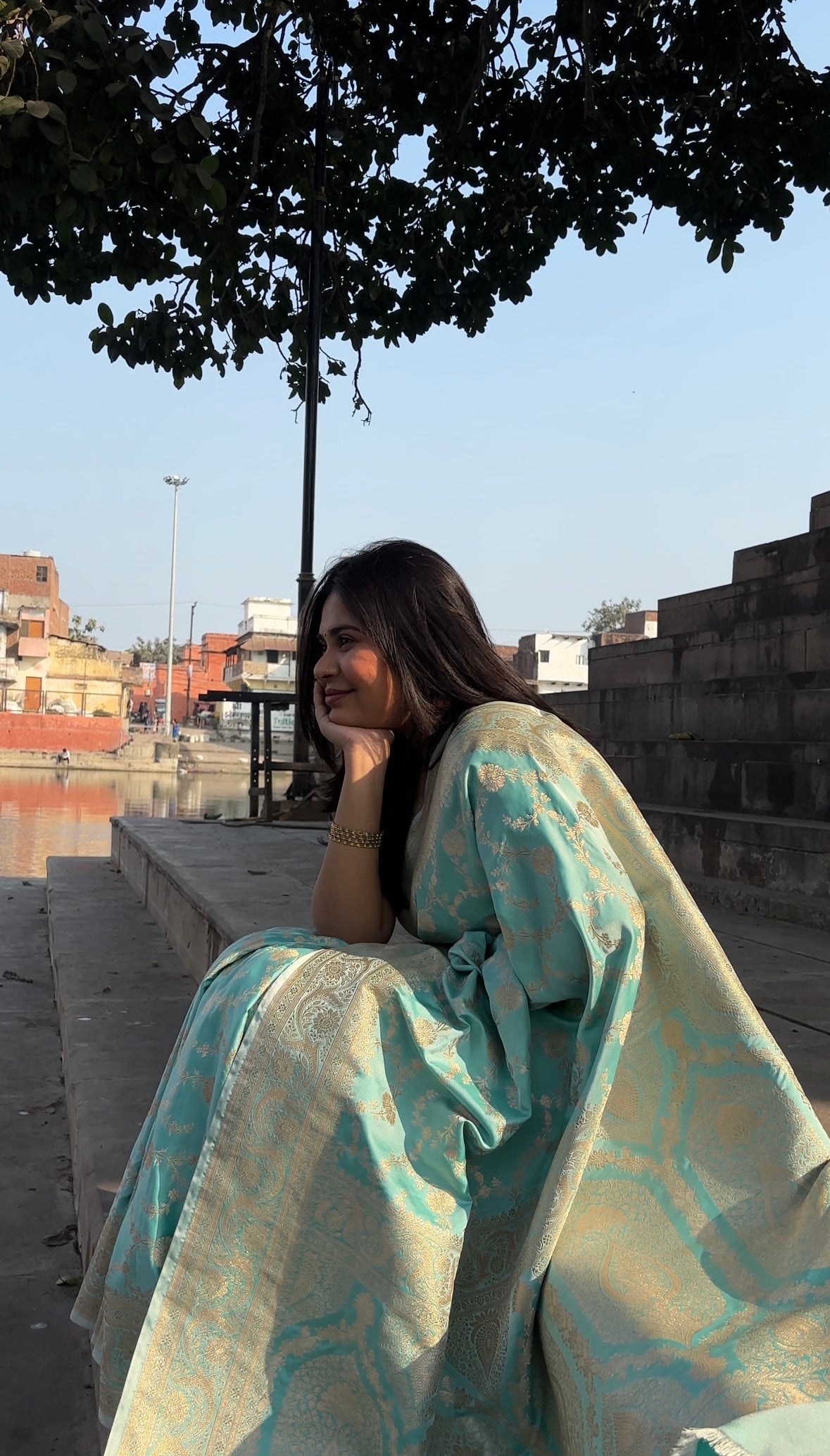 Sea Green Mashru Silk Banarasi Saree With Jaal Pattern