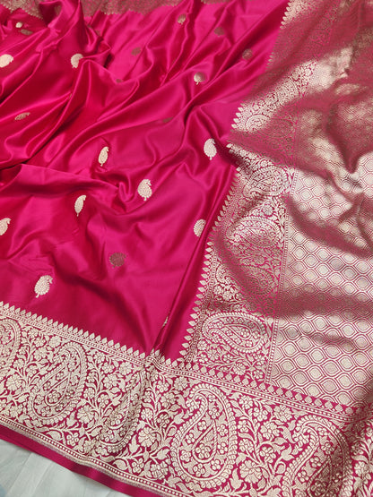 Mesmerizing Rani pink Mashru Silk Saree