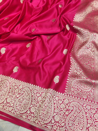 Mesmerizing Rani pink Mashru Silk Saree