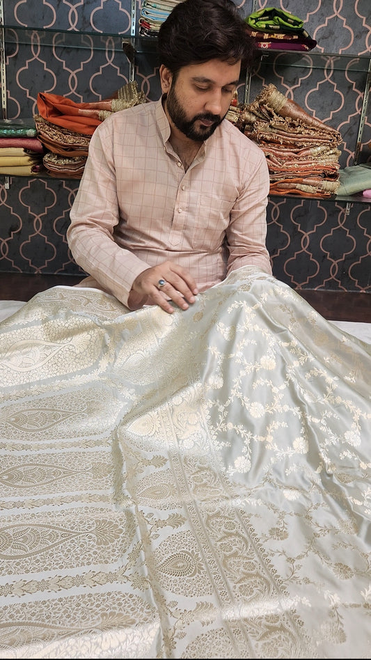 Grey Mashru Silk Banarasi Saree Jaal Pattern