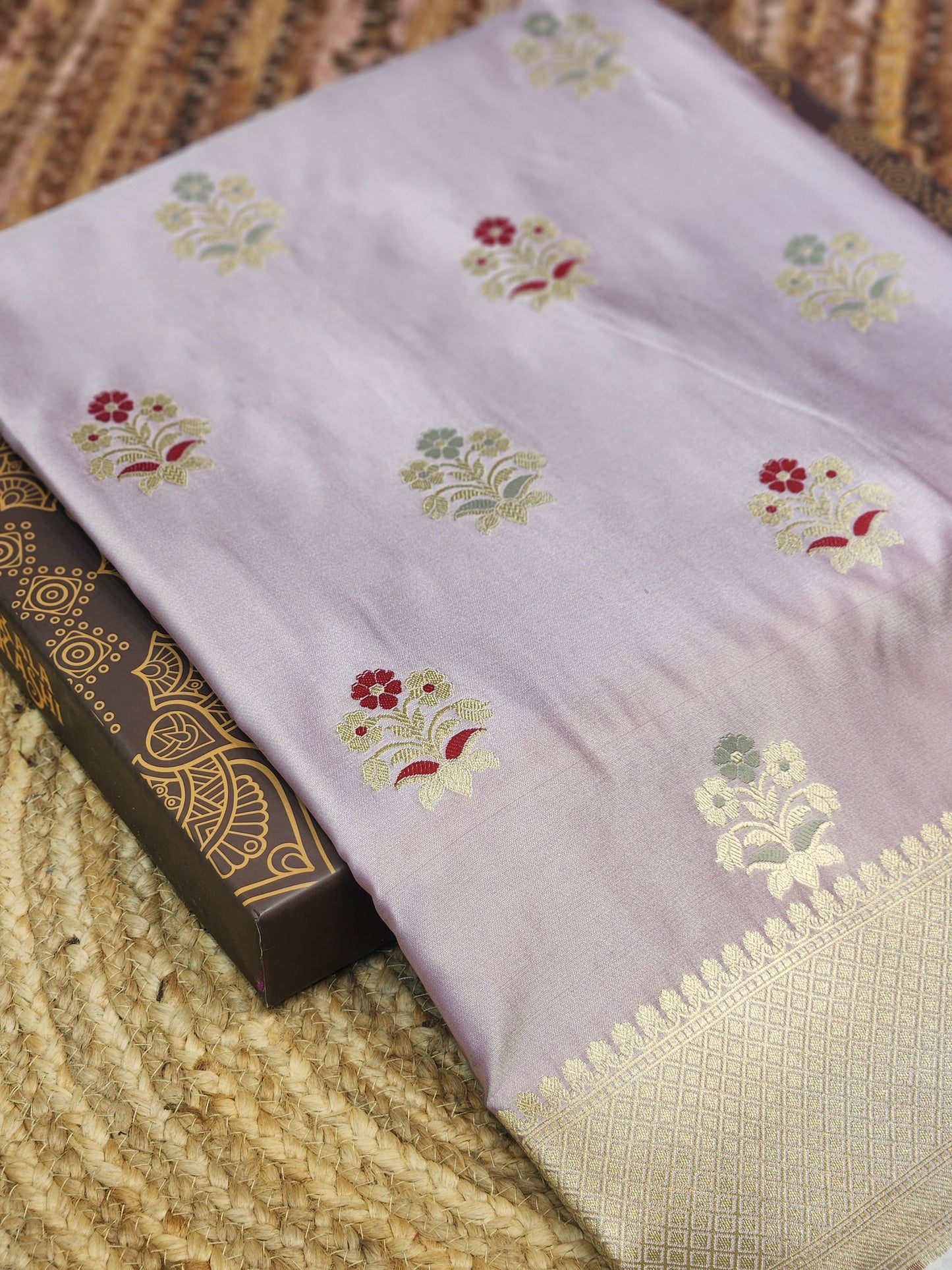 Light Maufe Banarasi Mashru Silk Banarasi Saree With Meena bootas