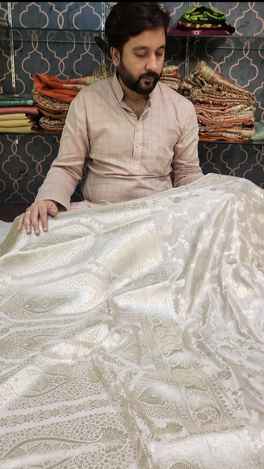 Dusty grey Mashru Silk Banarasi Saree Jaal Pattern