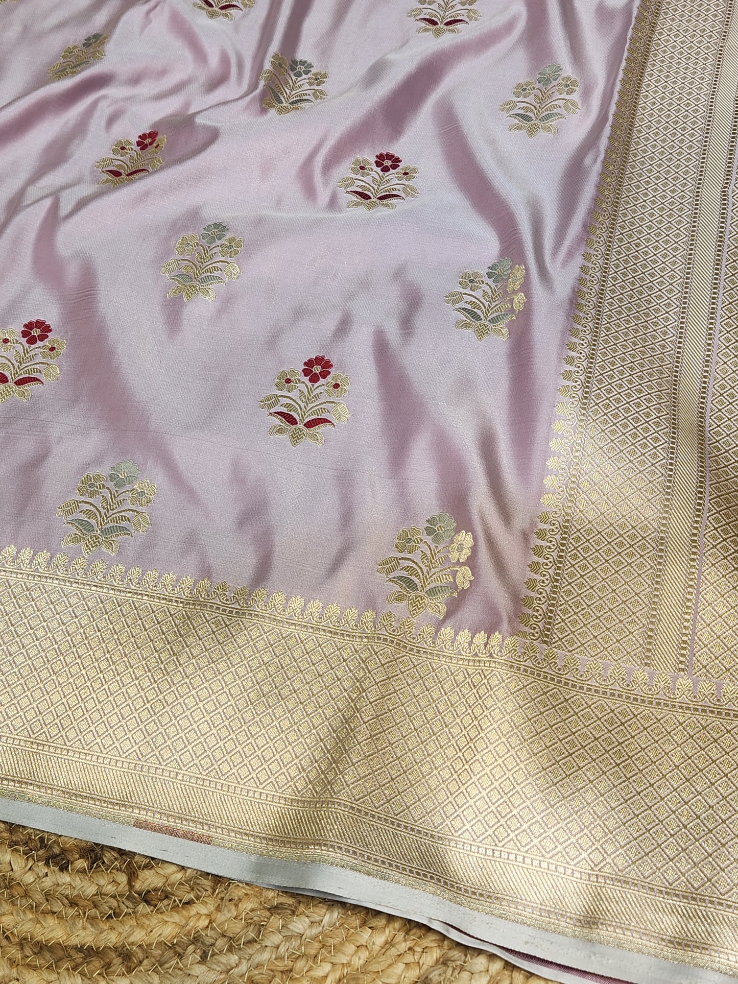 Light Maufe Banarasi Mashru Silk Banarasi Saree With Meena bootas