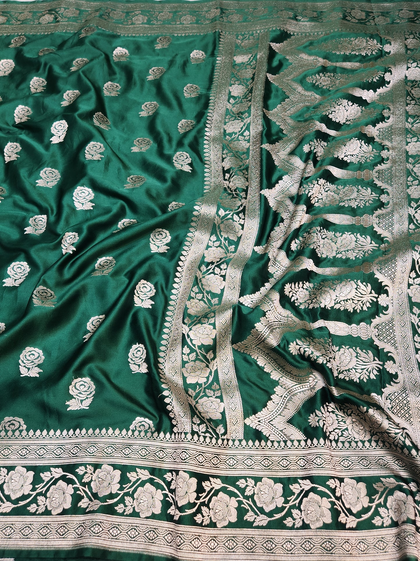 Mesmerizing Bottle green Mashru Silk Saree