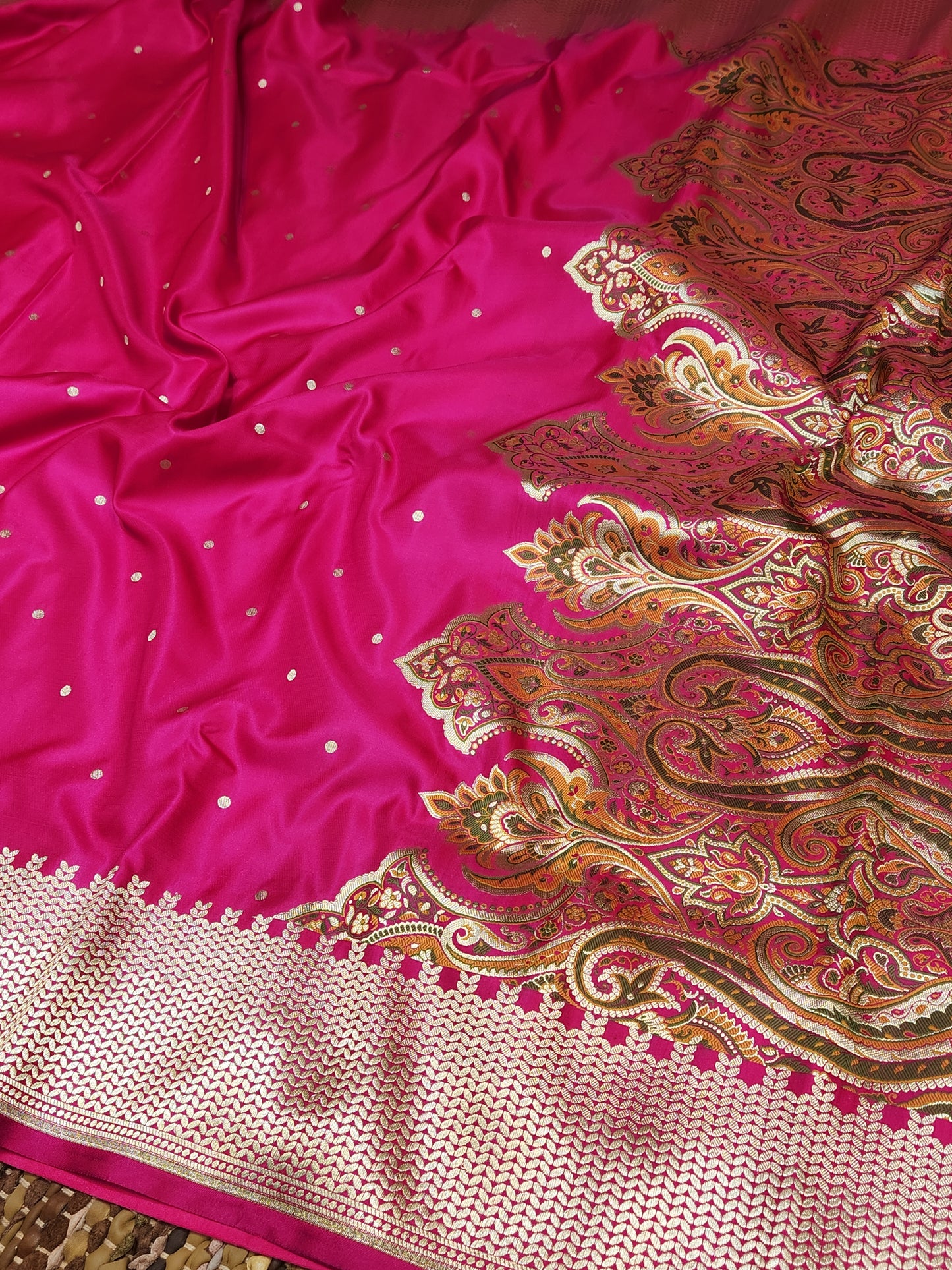 Dark rani pink Kimkhab mashru silk saree with all over booti