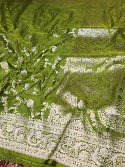 Mehandi Mashru Silk Banarasi Saree Jaal Pattern