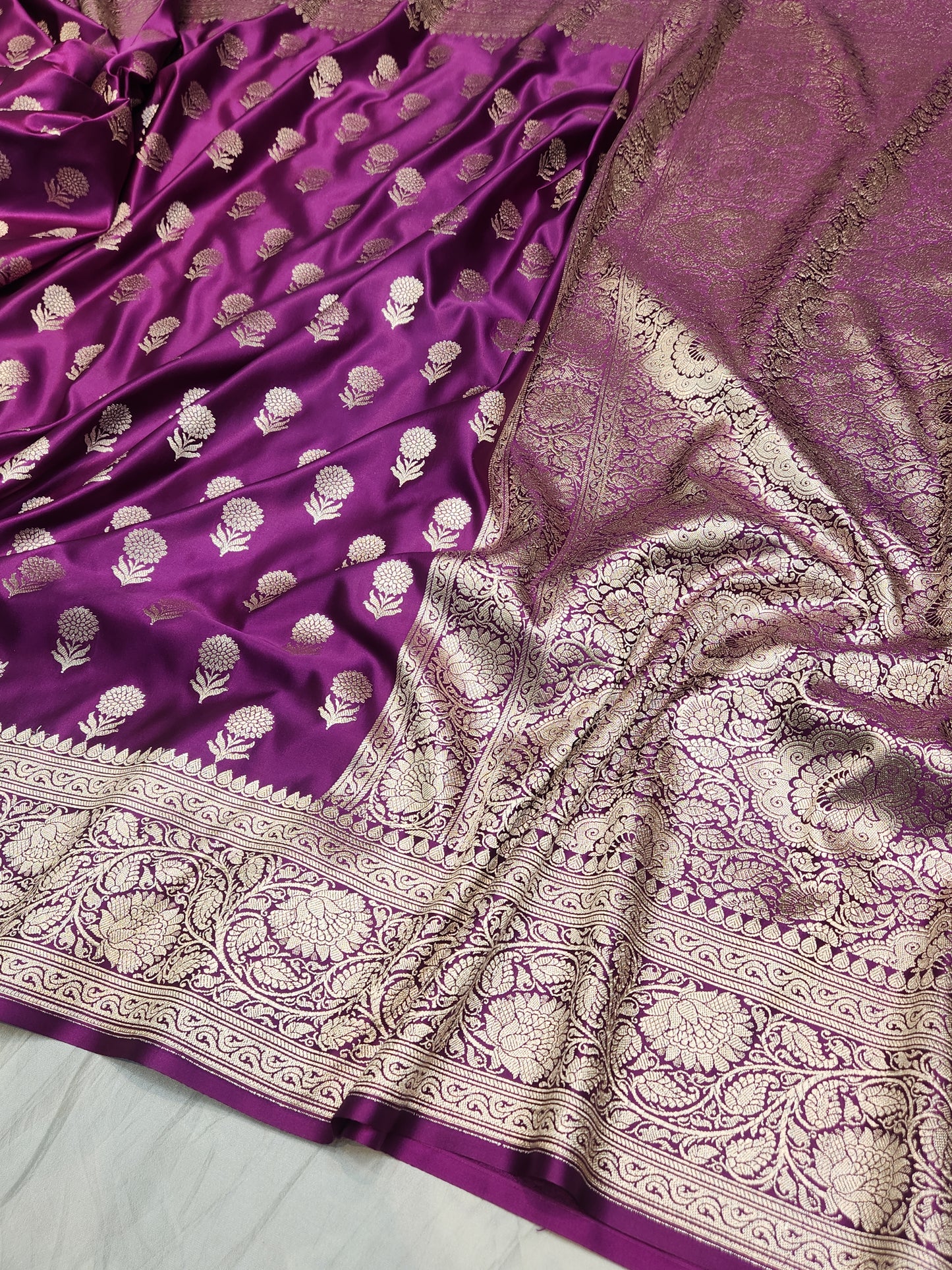 Mesmerizing purple Mashru Silk Saree