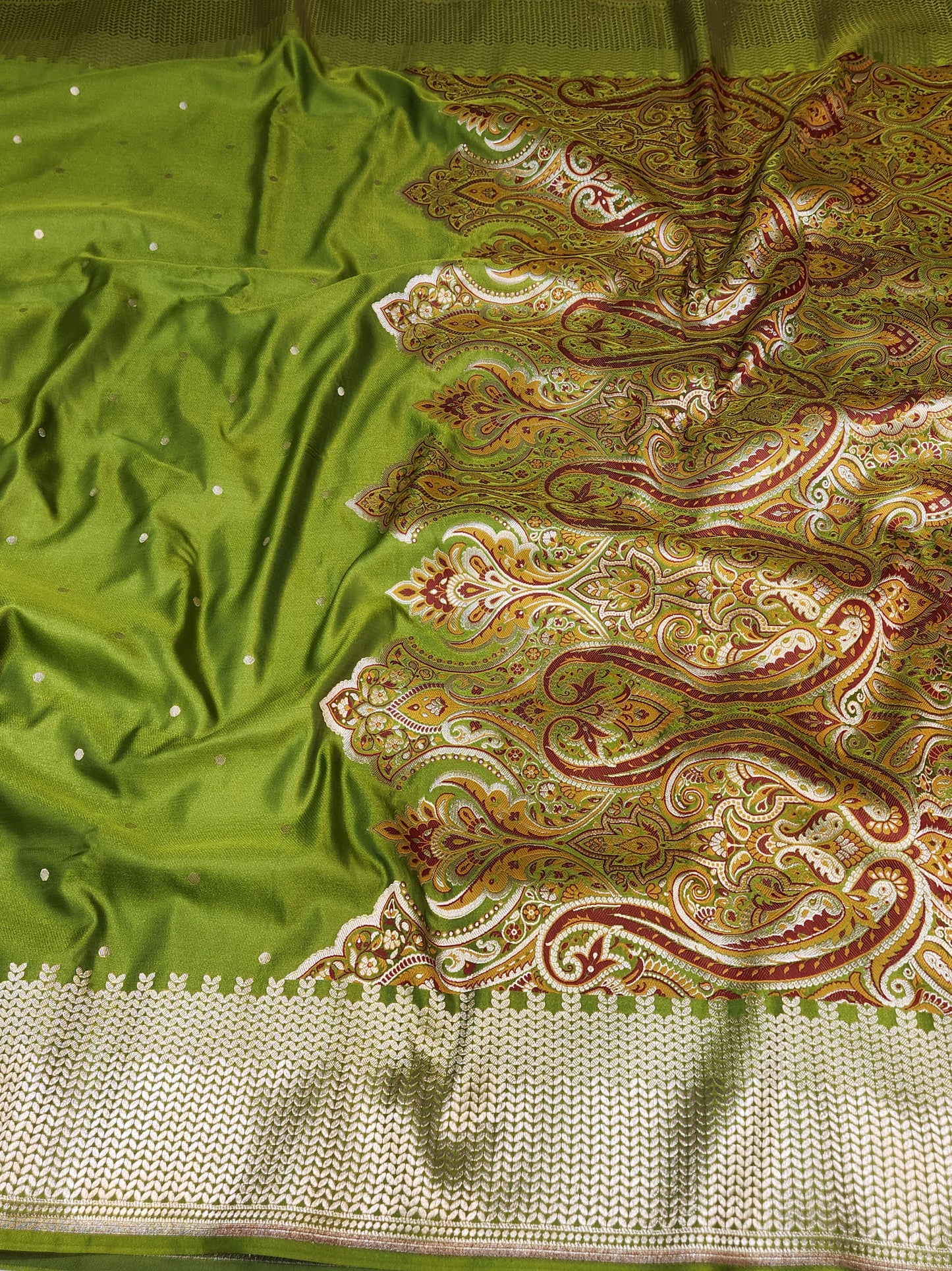 Kimkhab mashru silk saree with all over booti