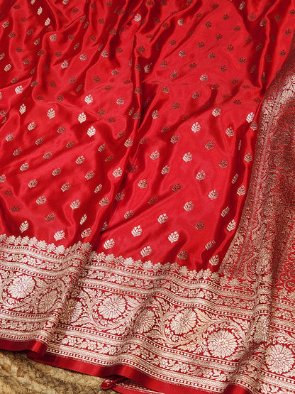 Mesmerizing Red Mashru Silk Saree