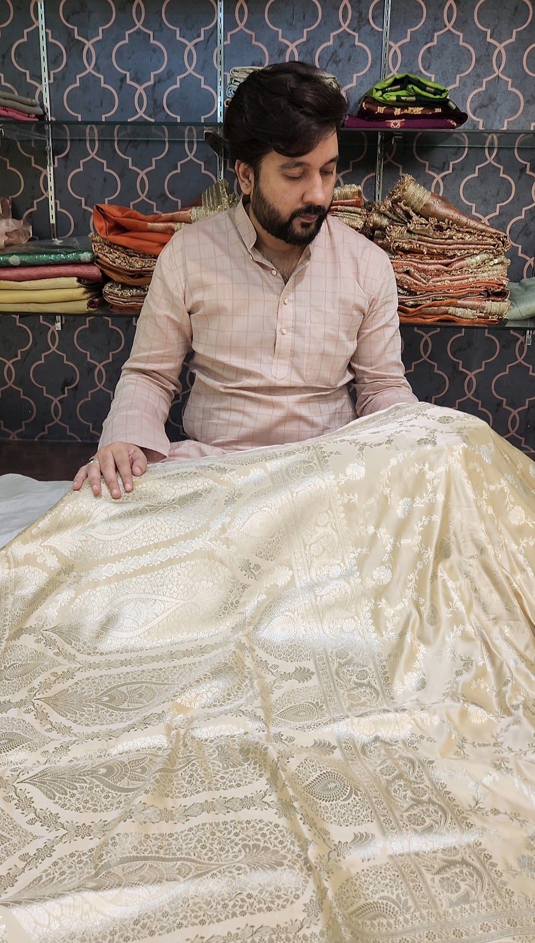 Cream Mashru Silk Banarasi Saree Jaal Pattern