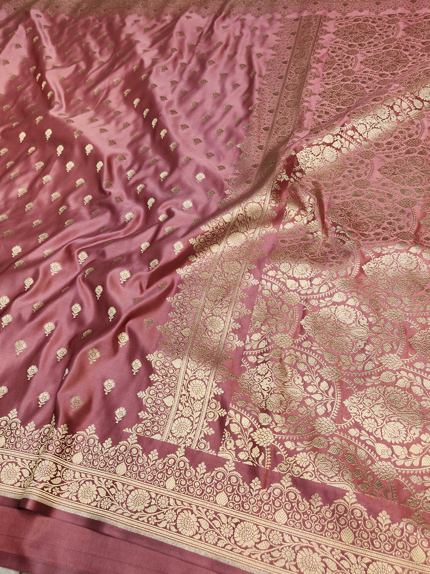 Mesmerizing Peach Mashru Silk Saree