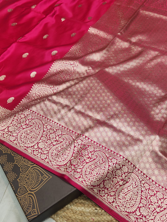 Mesmerizing Rani pink Mashru Silk Saree