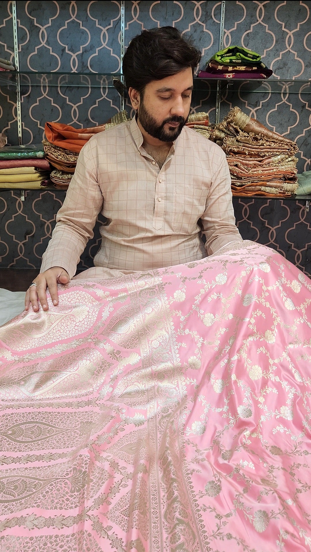 Baby Pink Mashru Silk Banarasi Saree Jaal Pattern