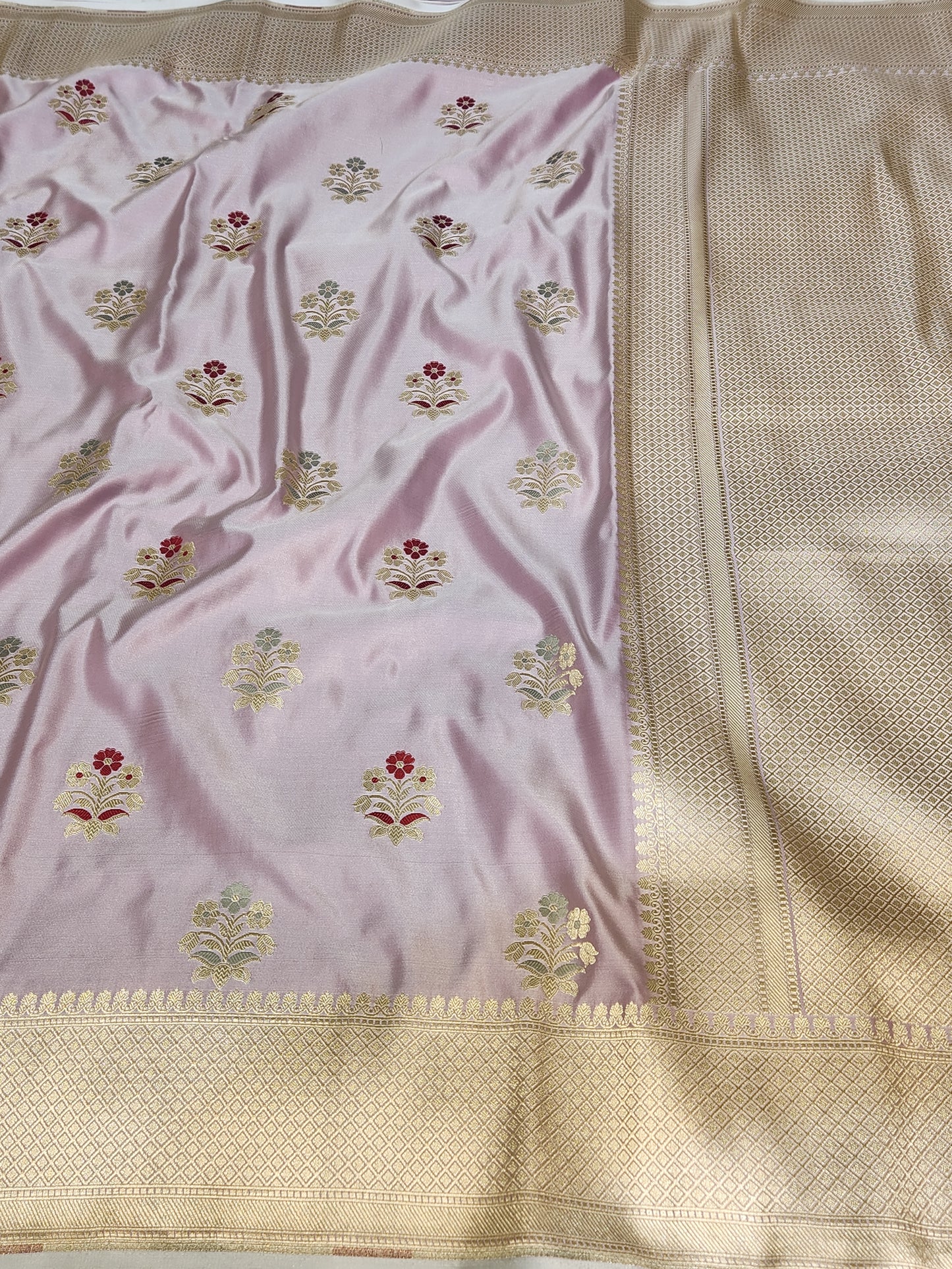 Light Maufe Banarasi Mashru Silk Banarasi Saree With Meena bootas